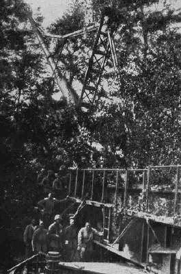 Le canon de paris en position de tir